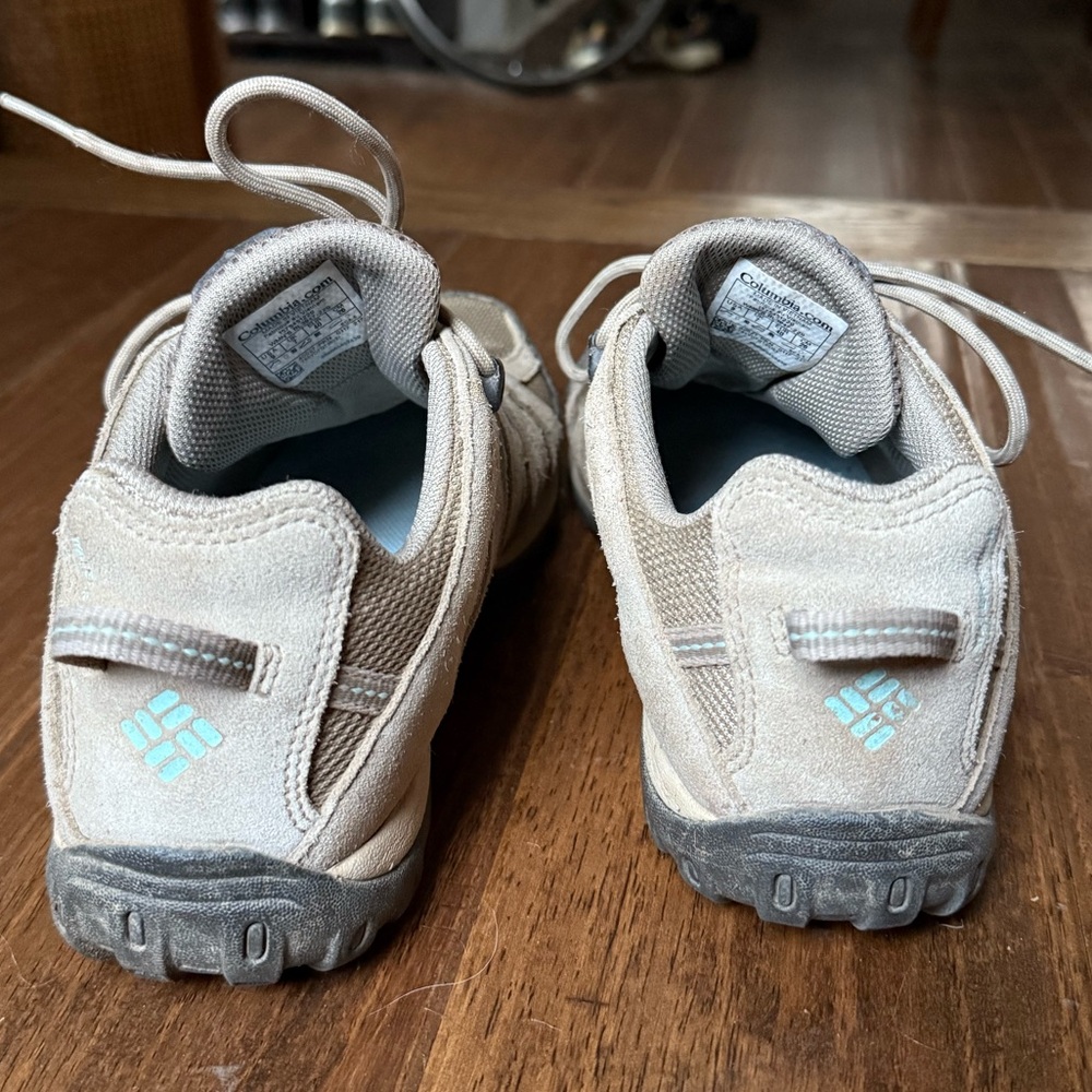 ✨Host Pick✨ Columbia Women's Redmond Waterproof Hiking Shoes - Picture 12 of 13